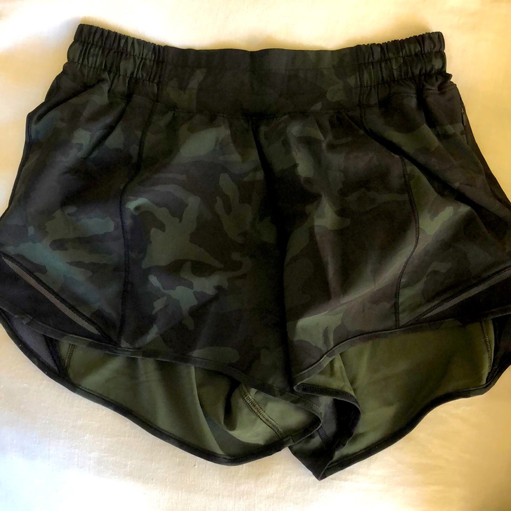 Lululemon green camo shorts